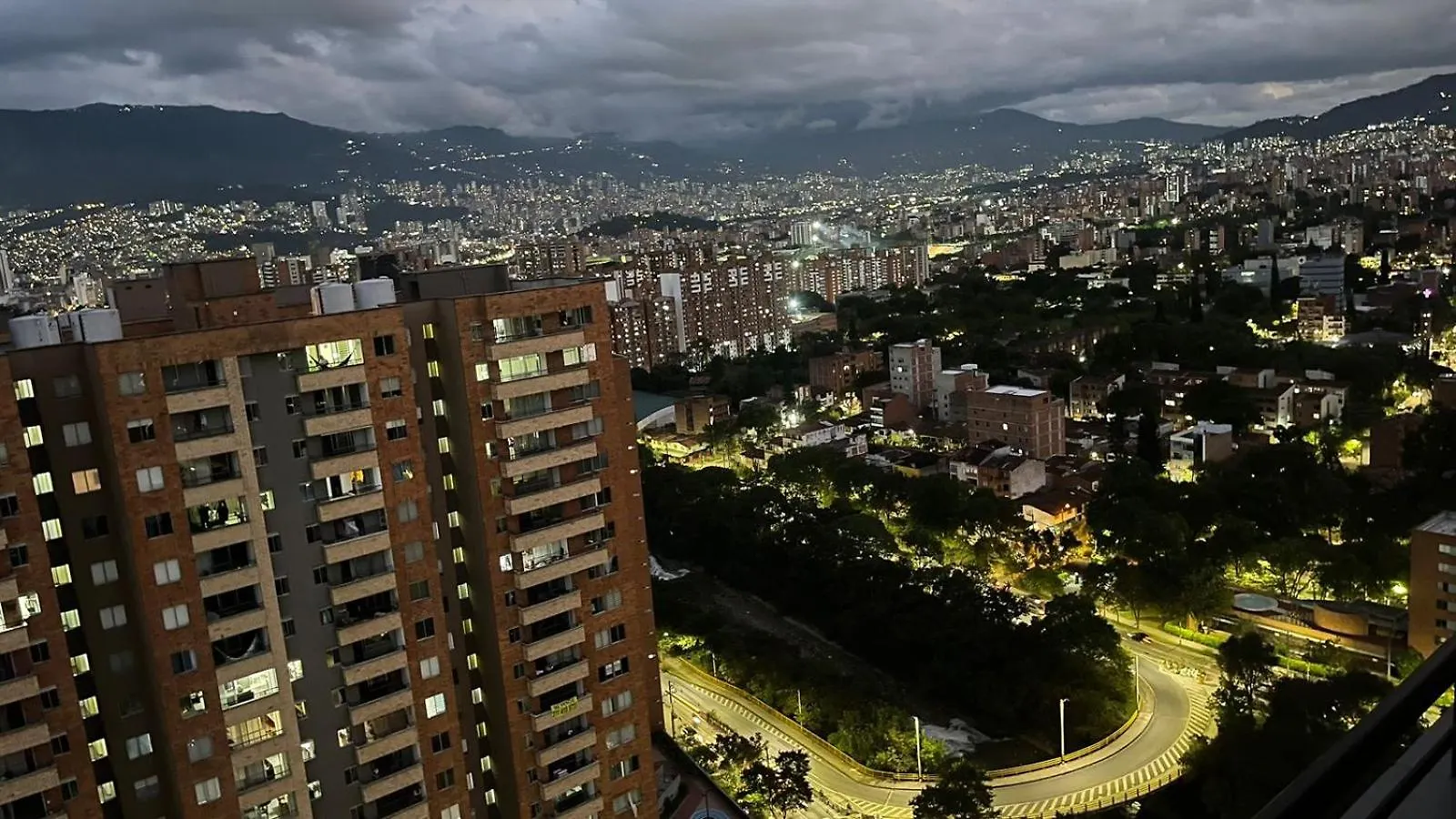 Habitacion Masculina 1 Persona En Apartamento Compartido Medellin